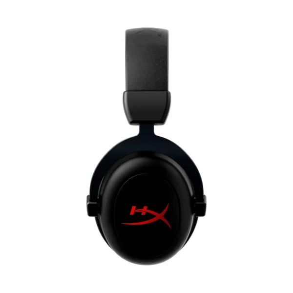 Беспроводная игровая гарнитура HyperX Cloud II Core с черным дизайном, регулируемым оголовьем и мягкими амбушюрами для комфортного использования. Гарнитура оснащена съемным микрофоном для четкой передачи голоса. Беспроводная технология обеспечивает свободу движений и идеально подходит для длительных игровых сессий, предлагая immersive звук